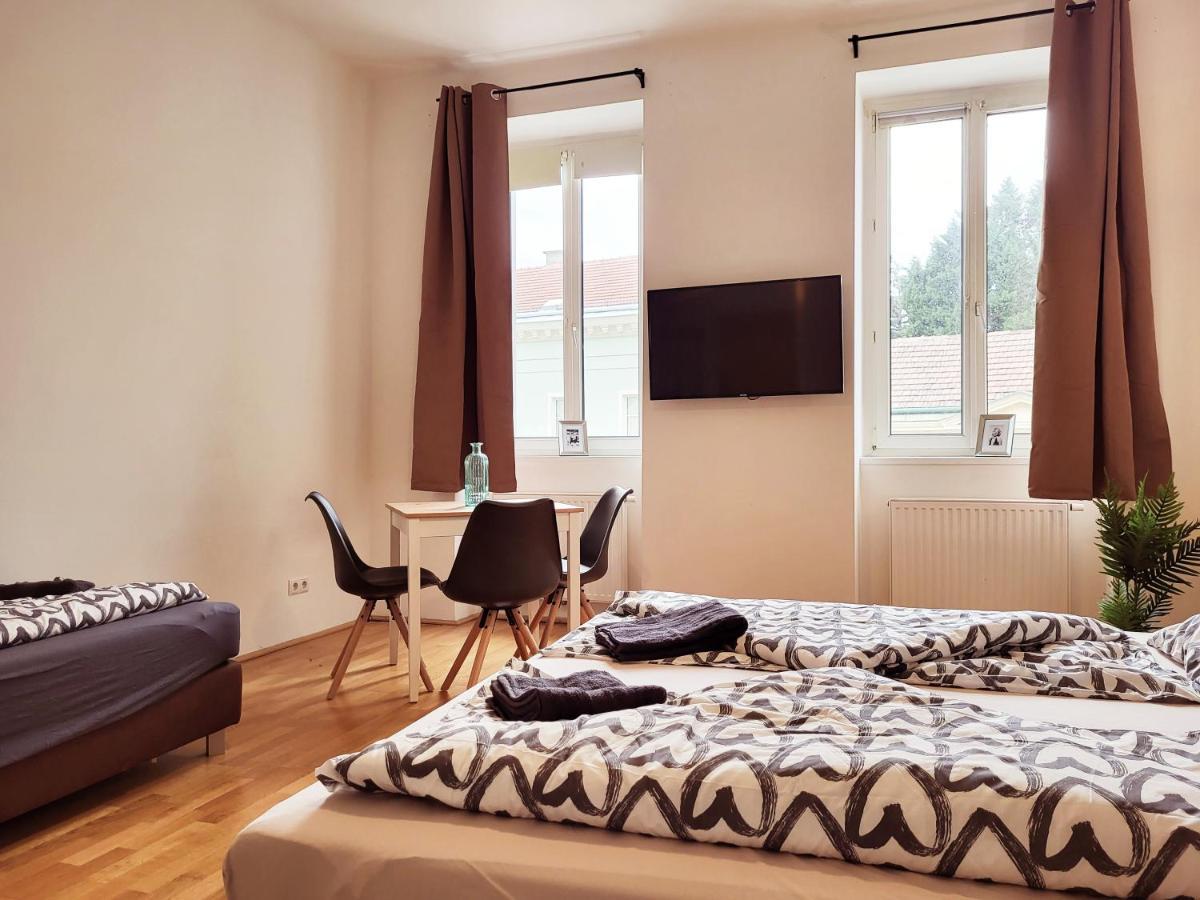 Floridsdorfer Apartment - Free Highspeed-Internet فيينا المظهر الخارجي الصورة